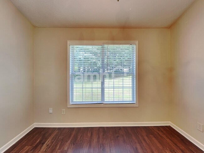 Photo - 1795 Charleston Oak Cir