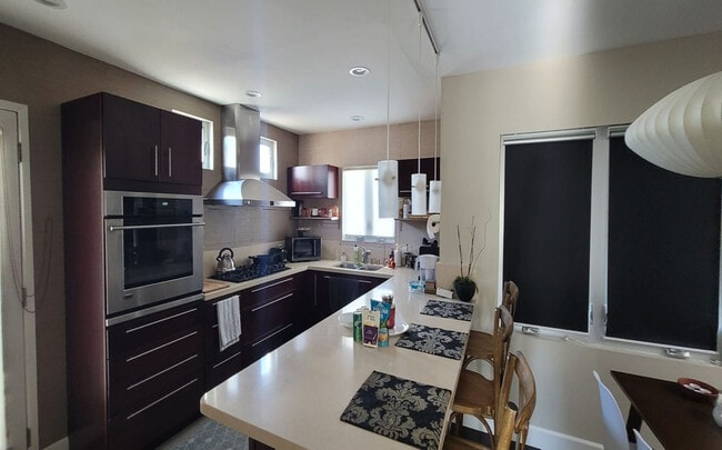 Building Photo - 5256 W 123rd Pl