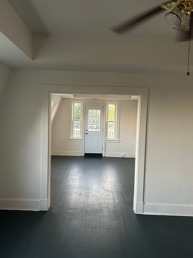 2900 Ailsa Ave Unit 2