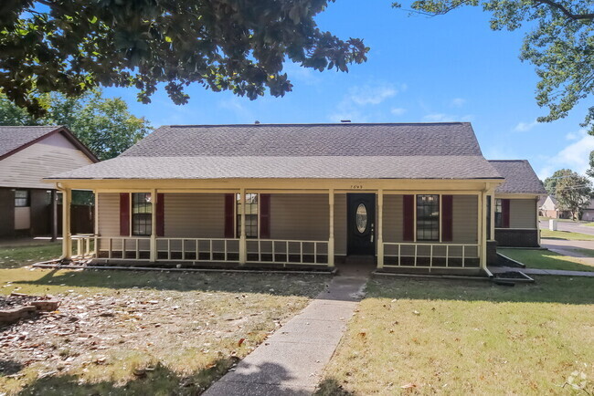 Building Photo - 7649 Overlook Dr Rental