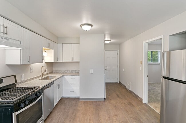 Photo - Pine Run Apts, LLC