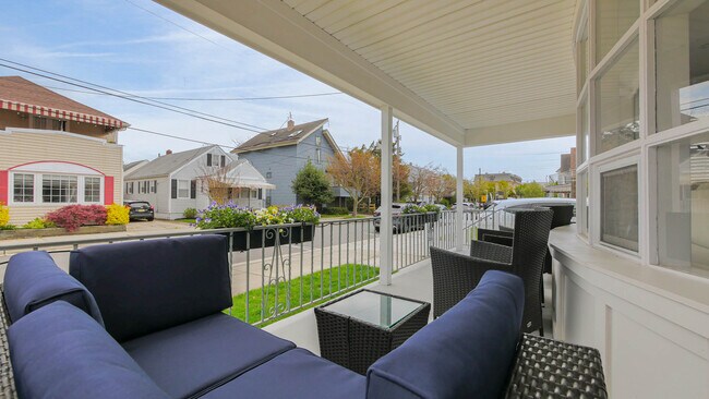 Photo - 12 N Delavan Ave