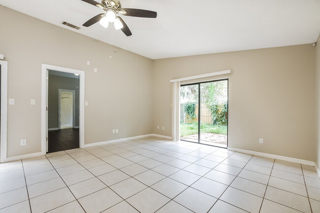 Photo - 1409 Bridlebrook Dr