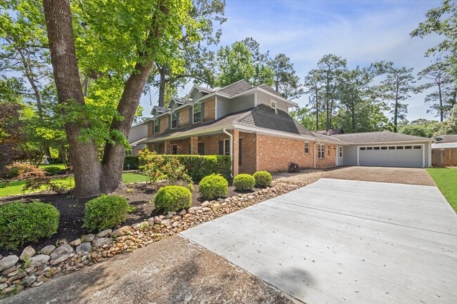 Photo - 3106 Redwood Lodge Dr