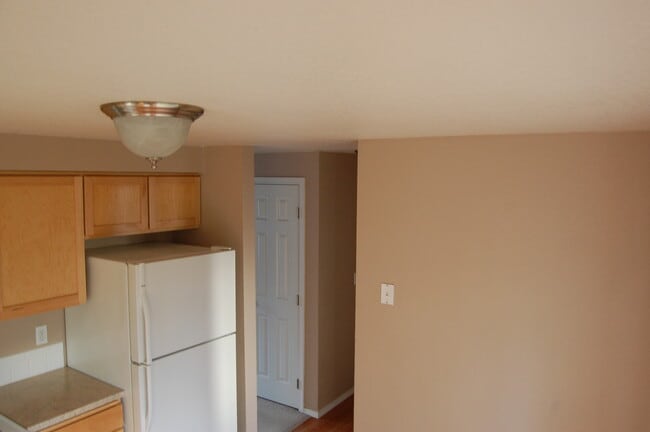 Photo - 3 108th St SE