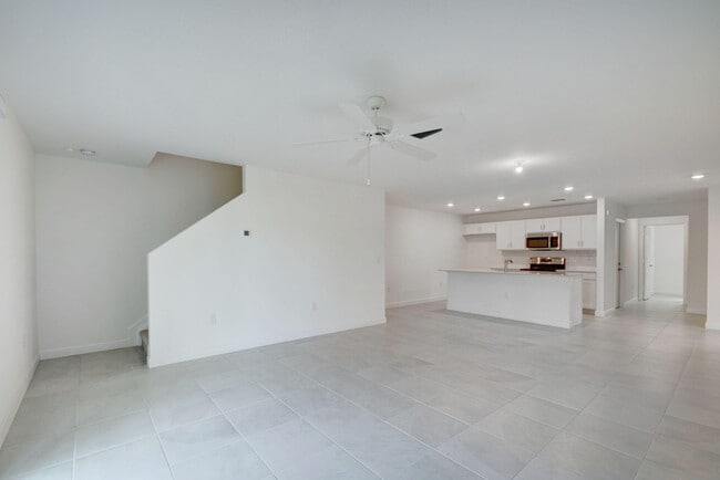 Photo - 6875 Broadwater Ln