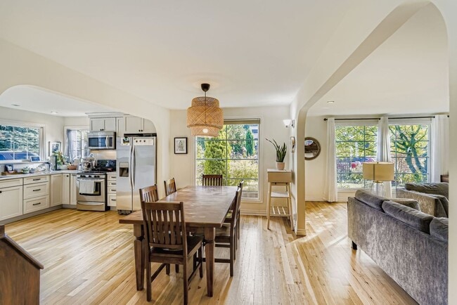 Photo - Bitter Lake Home