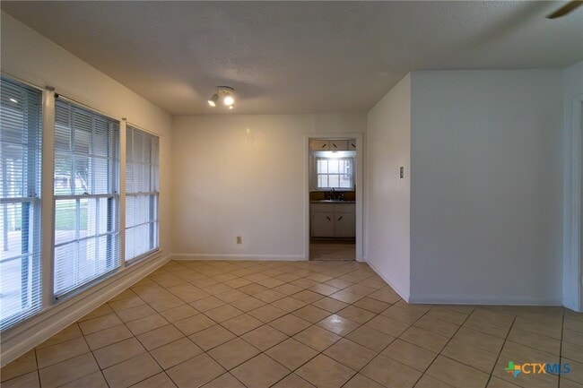 Photo - 1312 Massey St