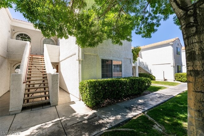 Photo - 1800 S Edmond St Unidad 124