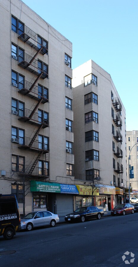 2000 Anthony Ave - 2000 Anthony Ave