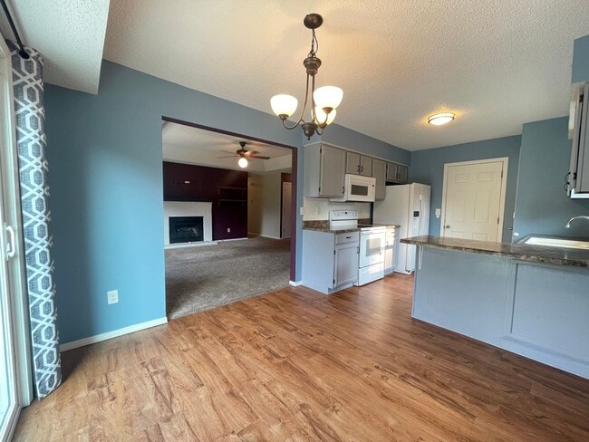 Photo - 1441 W Seminole St