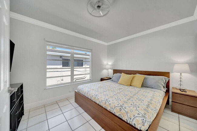 Photo - 2724 NE 14th St Unit 5