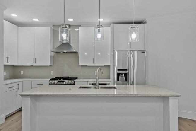 Photo - 27 Lily Pond Ln