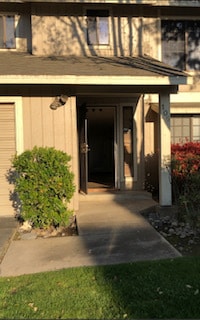 Building Photo - 4732 E Alamos Ave Unit 106