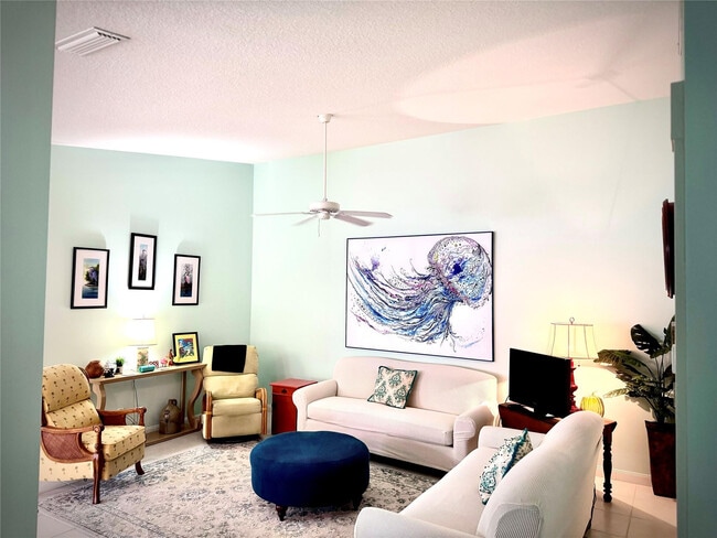 Photo - 10744 SW Elsinore Dr