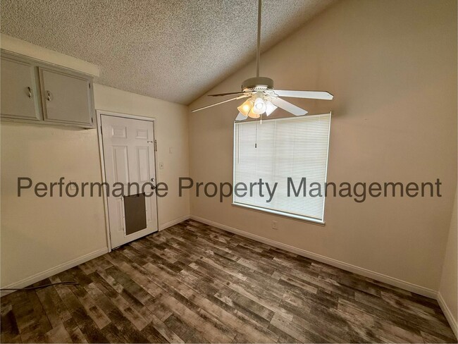 Photo - Beautiful 4 Bed/2 Bath SW Bakersfield Home w/ RBP & $0 Deposit Option