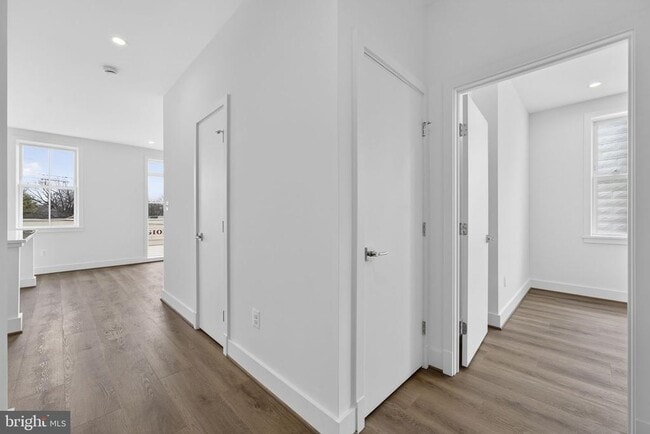 Photo - 117 N 21st St Unit 201