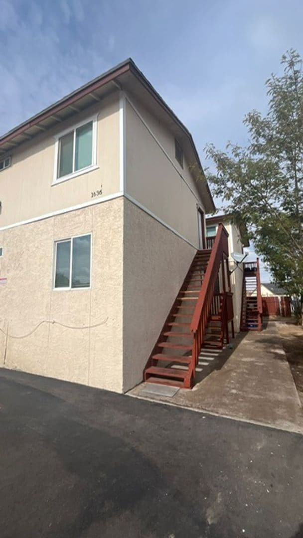 Building Photo - 1636 W Garfield St Unit 01