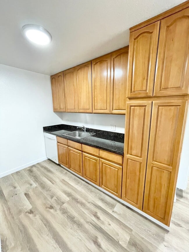 Photo - 152 (759 Central) Unit 02
