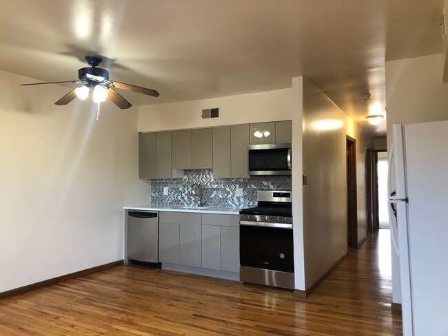 Photo - 1938 South St Unit C