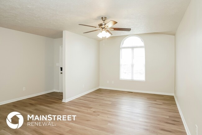 Photo - 114 Chriswood Ave