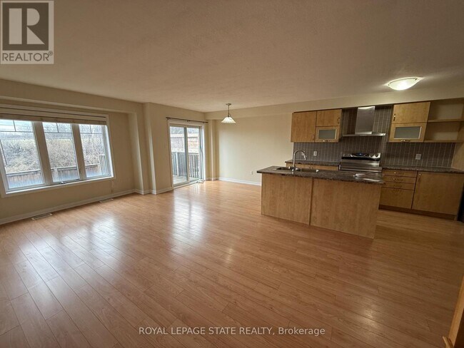 Photo - 148 Crafter Cres