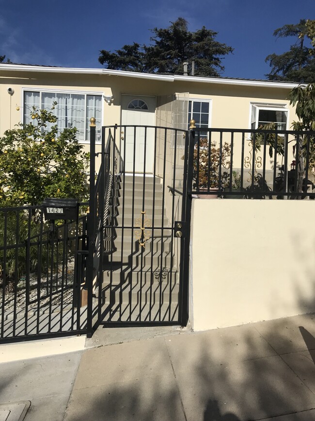 Building Photo - 1437 Plumas St Rental