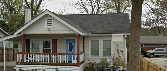 Photo - 1661 Joyner Ave SE