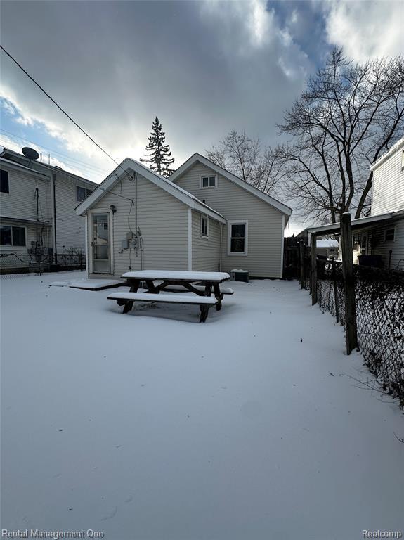 Photo - 7286 Gilman St