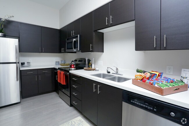 Anton 1101 Apartments