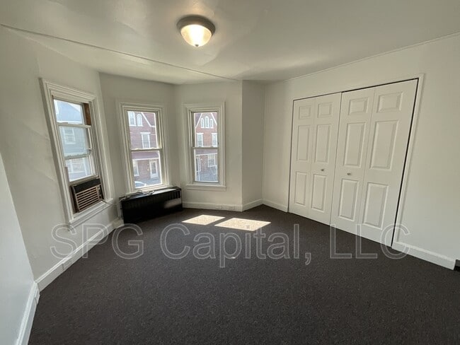 Photo - 25 Chestnut St