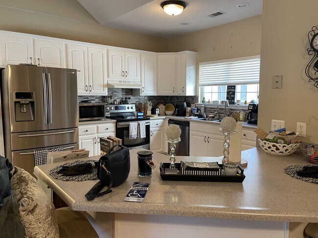 Photo - 401 Parrish Rd