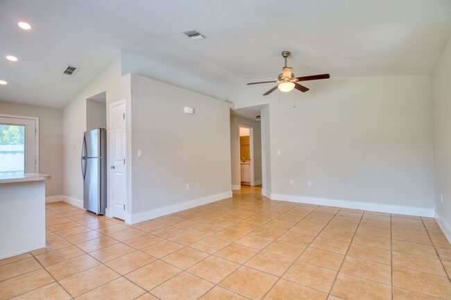 Photo - The Piquette Apartments | 3 Bedroom Apartments in Silver Springs, FL