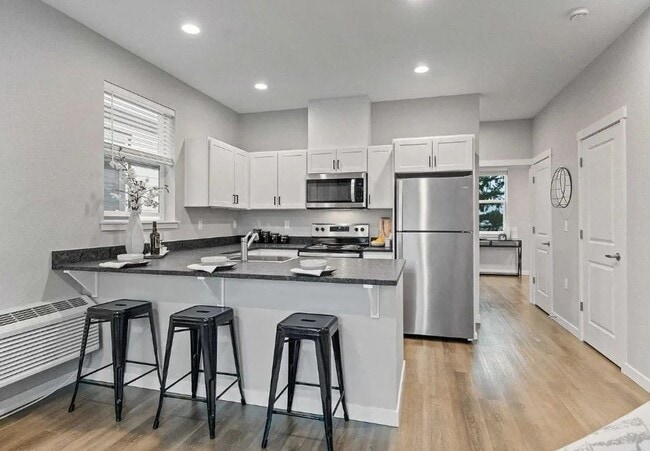 Building Photo - 508 Unit 2434
