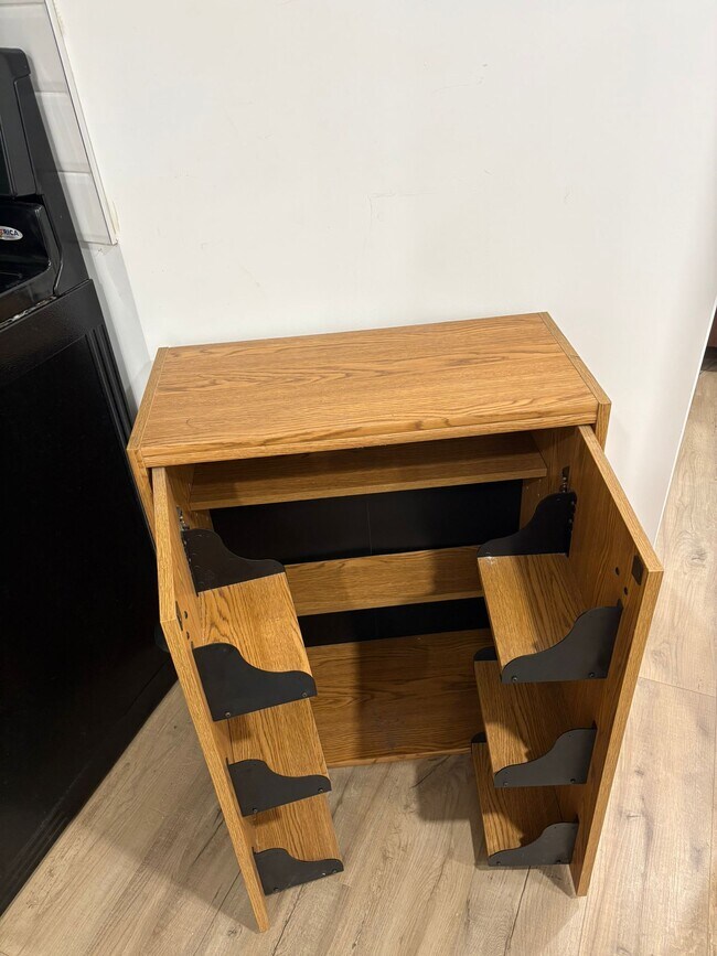 Photo - 6 Miracle Trl