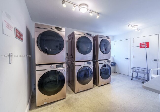 Photo - 720 Collins Ave Unit 502