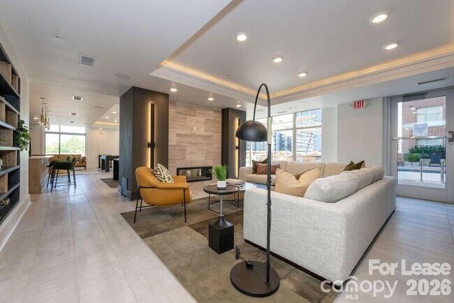 Photo - 425 W Trade St Unit 1ER