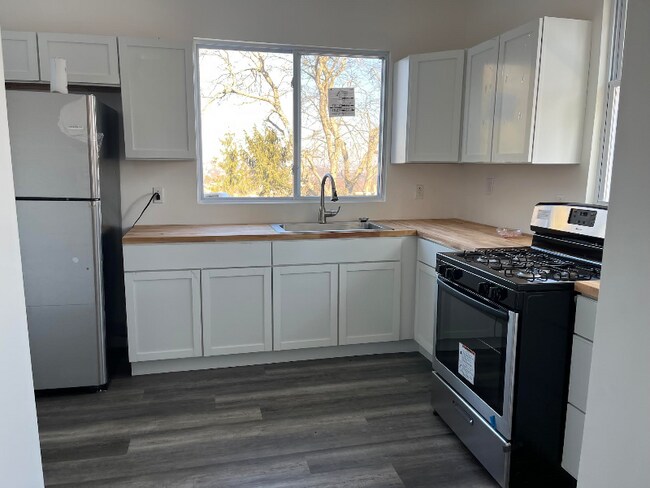 Photo - 2729 Custer Ave Unidad 1