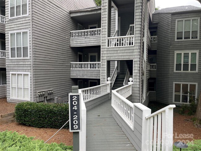 Photo - 207 Northwest Dr Condo