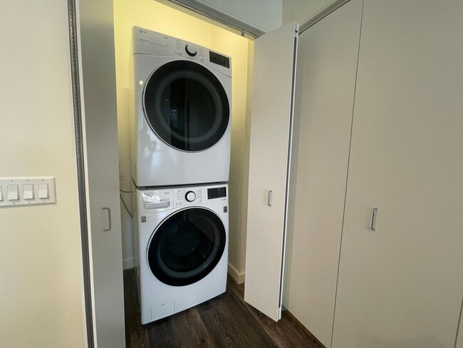 In Unit Washer/Dryer