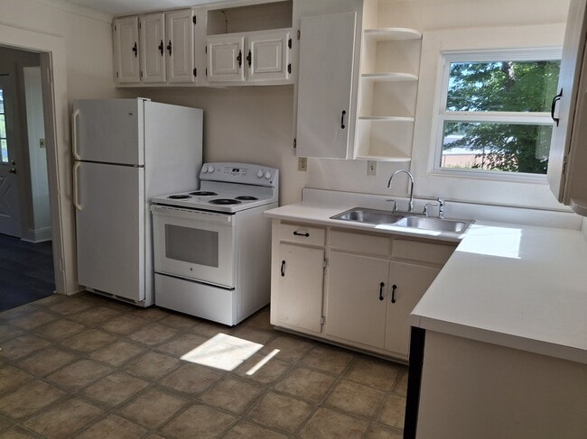 Photo - 1764 6th Ave NW