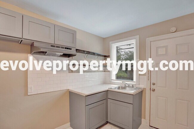 Photo - 4089 Tutwiler Ave