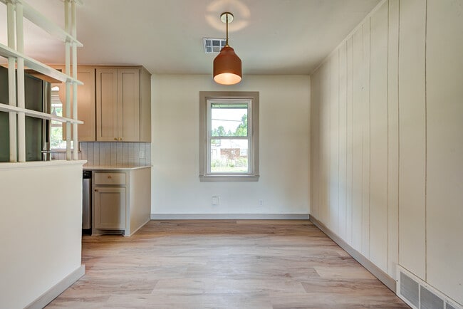 Photo - 1117 E Lindsey St