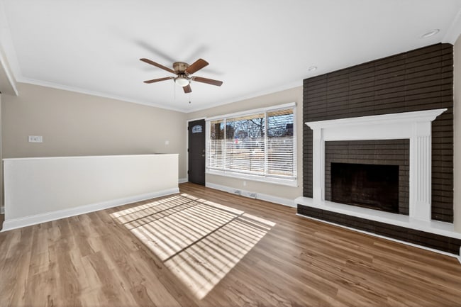 Photo - 210 E Madison St