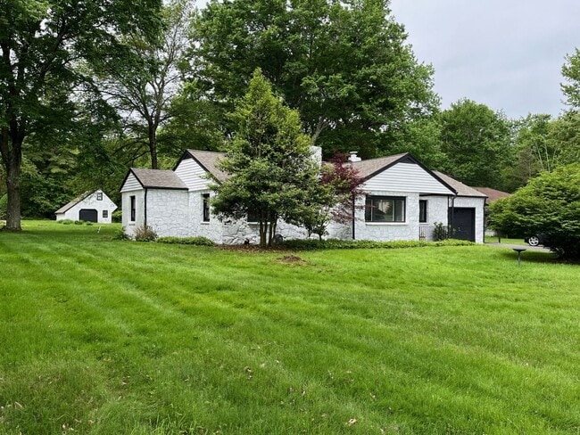 Photo - 2650 Morris Rd
