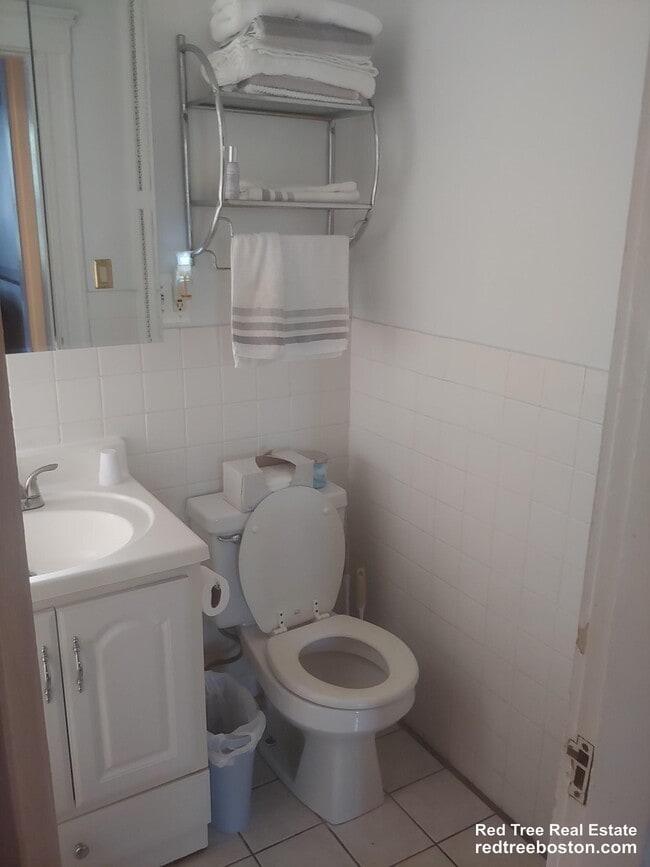 Photo - 311 Allston St Unidad 10
