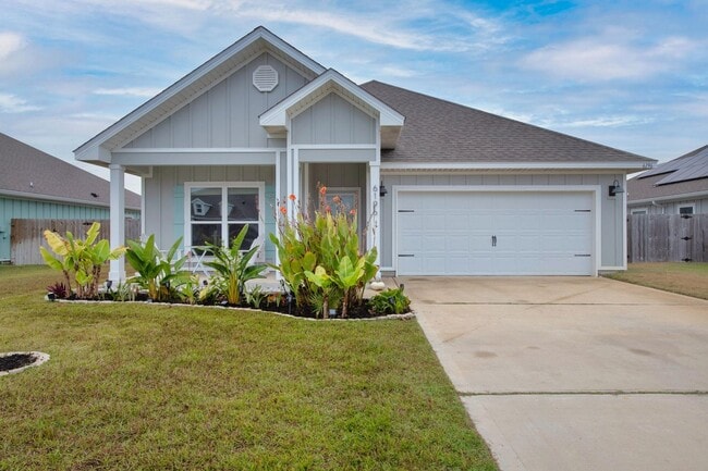 Building Photo - Your Gulf Breeze Dream Home Awaits in Forest Bay
