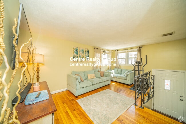 Building Photo - 21 Weymouth Ave Unit 1 Rental