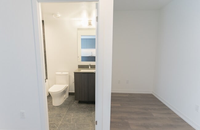 Photo - 82-882 Dalhousie St