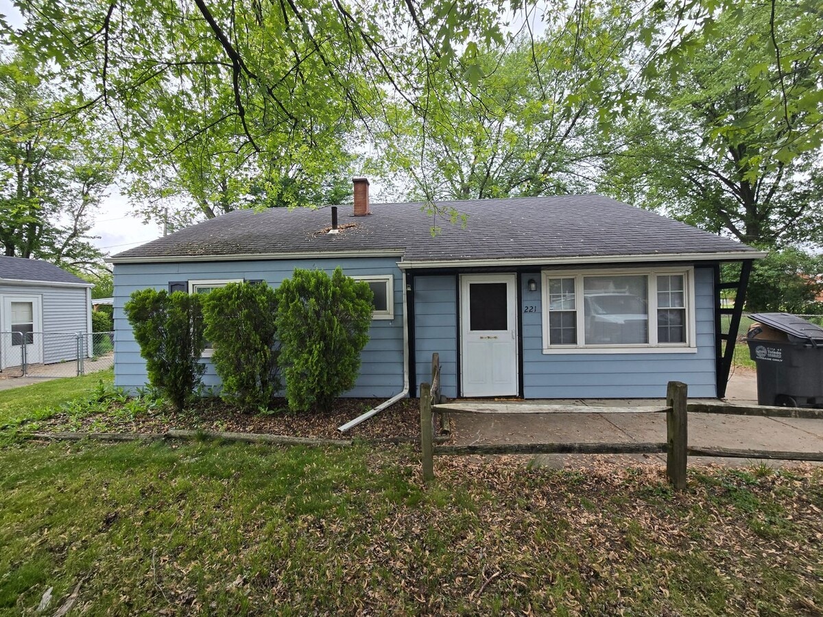 3 Bedroom House - 3 Bedroom House